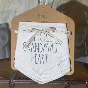 ⚡️Rae Dunn Baby Bibs